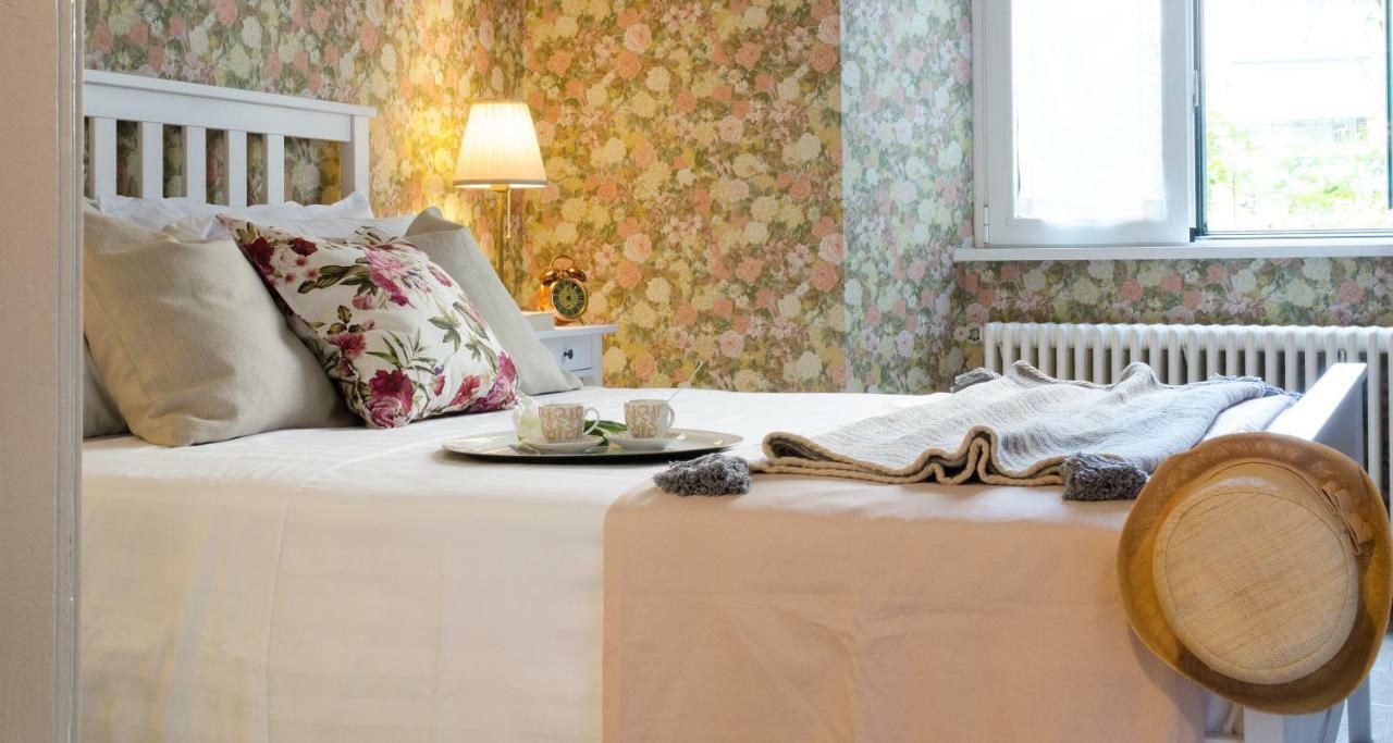 Flowers Apartment Joivy 25 Como Exterior foto