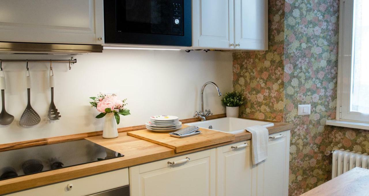 Flowers Apartment Joivy 25 Como Exterior foto